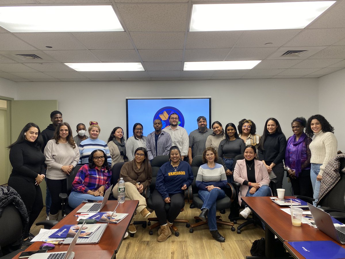 CIOBCitywide's tweet photo. Itโs always a pleasure to meet with our #ParentCoordinators and celebrate all the amazing things that are going on in our schools! Thank you @elevateed for sharing your work with us as well! So much great #teamwork! #ciobcitywide @DOEChancellor @DK_BlackburnNYC @NYCSchools https://t.co/0uuVKPfuLQ