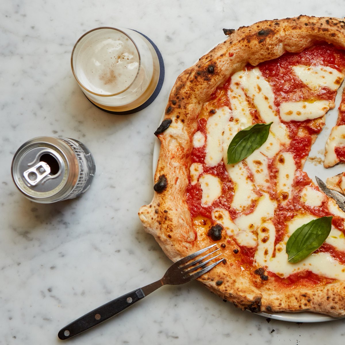 THE PERFECT PAIRING 🍺🍕 @fattoamanopizza's authentic Neapolitan pizza is the perfect pairing to our beers, come try it for yourself in the taproom! Plenty of beers on the board & pizza on the menu including their new special - Lasagna Pizza! SEE YOU FOR A PINT & SLICE SOON 🍻