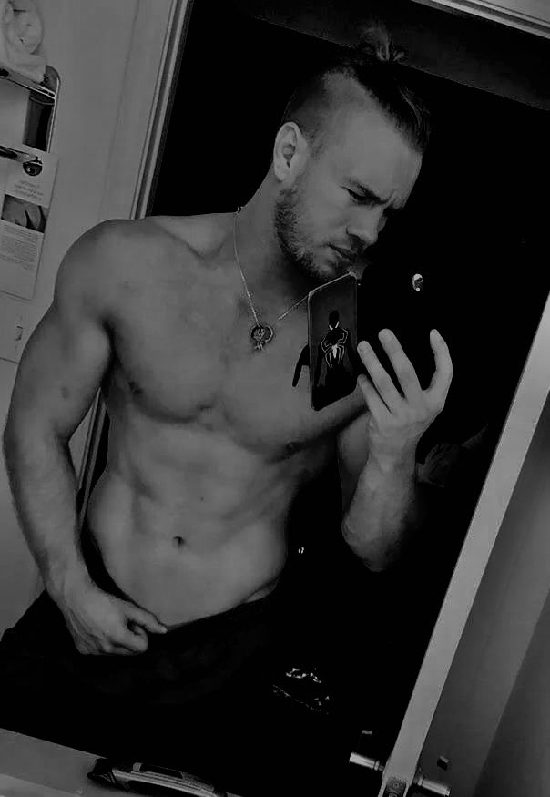 ᅠ
ᅠ

ᅠ
ᅠ
ᅠ

             𝙏𝙝𝙚 𝙨𝙘𝙚𝙣𝙚 𝙞𝙨 𝙩𝙝𝙚 𝙤𝙘𝙚𝙖𝙣 𝙖𝙣𝙙 𝙄 𝙖𝙢 𝙩𝙝𝙚 𝙨𝙖𝙣𝙙𝙢𝙖𝙣. 

ᅠ
ᅠ

ᅠ
ᅠ
ᅠ