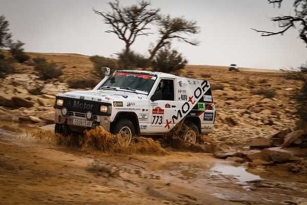 MASMOTOR's tweet photo. Puesto 25 en la general!!, Seguimos en la pelea, cumpliendo nuestro sueño! . Os pasamos unas fotos de hoy.
@dakar Classic https://t.co/7XFzetQd5s