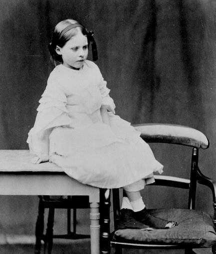 Untitled #pictorialism #carroll wikiart.org/en/lewis-carro…