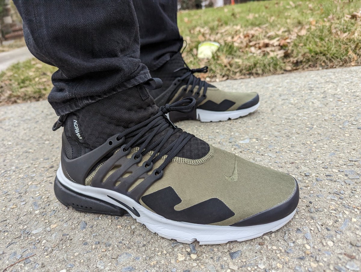 Dentist told me I'm brushing too hard and I have to go back next week. Legit a Brooklyn Nine Nine moment. Acronym Presto Mid Olive. #kotd #wdywt #YourSneakersAreDope #snkrsliveheatingup #snkrskickcheck