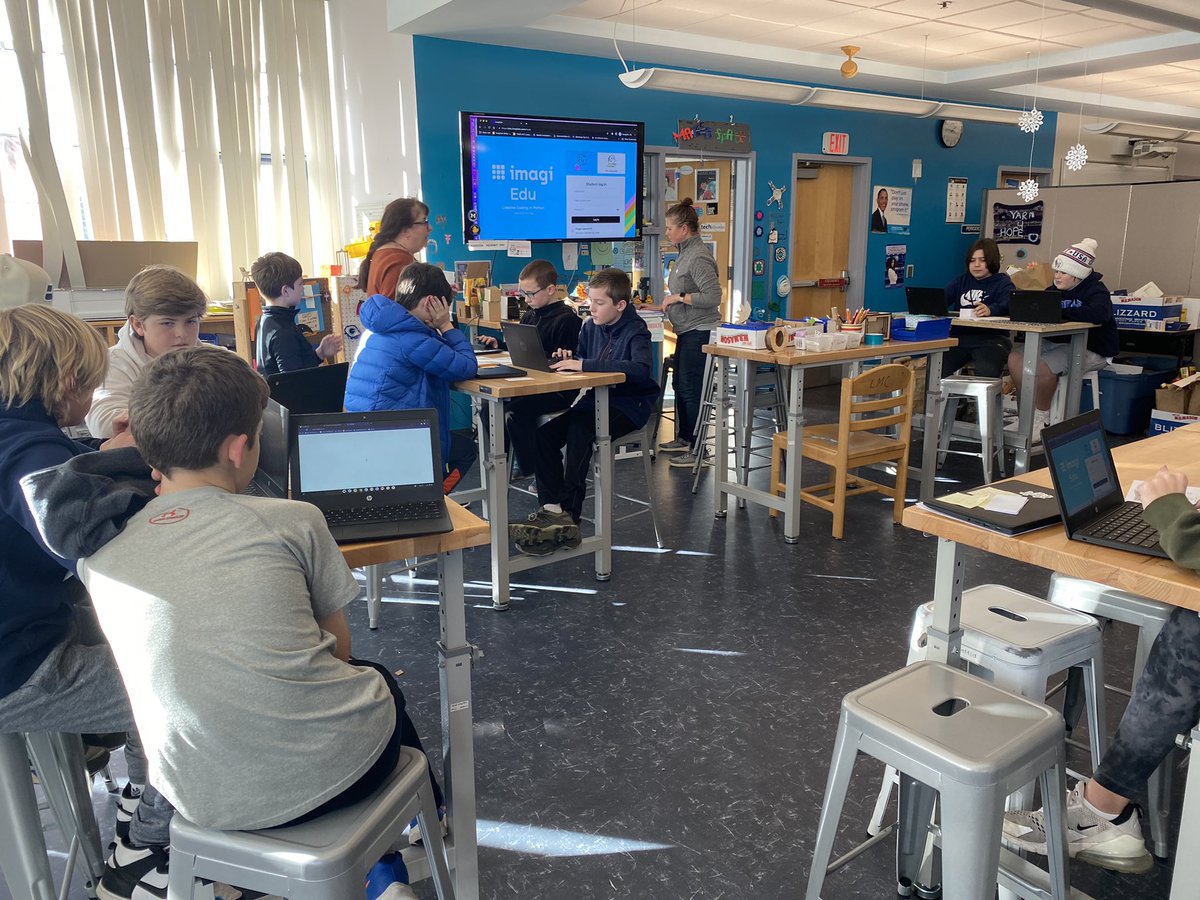 mssafermhs's tweet photo. Such a great #makerspace class on coding with @techmonstah & Mrs. Doolan’s G period class #somuchmathincoding @nat_vaughn #medfieldmath #medfieldps https://t.co/lLzRkic90G