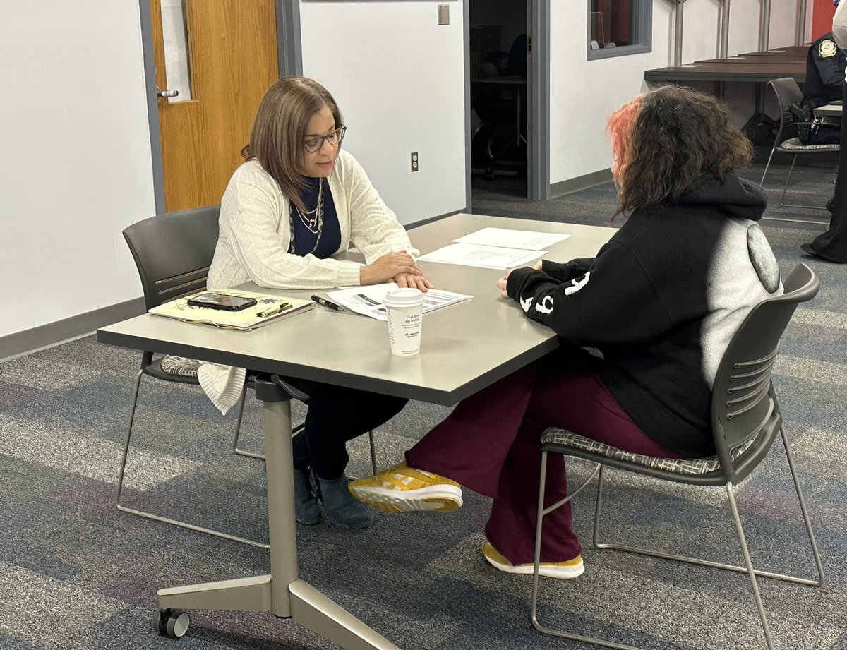 MSD Decatur (@msddecatur) on Twitter photo <a href="/DTSExcellence/">DTSE</a> students participated in Student Data Cafe conversations today, discussing ambitions, goals, and daily/graduation progress with adults in the district as mentors. #DecaturProud #DotheWork #Tomorrowready @DecaturTwpSupt <a href="/Steph_Hofer/">Dr. Stephanie Hofer</a> <a href="/MatthewWeimer2/">Matthew Weimer</a> <a href="/DTSExcellence/">DTSE</a> students participated in Student Data Cafe conversations today, discussing ambitions, goals, and daily/graduation progress with adults in the district as mentors. #DecaturProud #DotheWork #Tomorrowready @DecaturTwpSupt <a href="/Steph_Hofer/">Dr. Stephanie Hofer</a> <a href="/MatthewWeimer2/">Matthew Weimer</a>