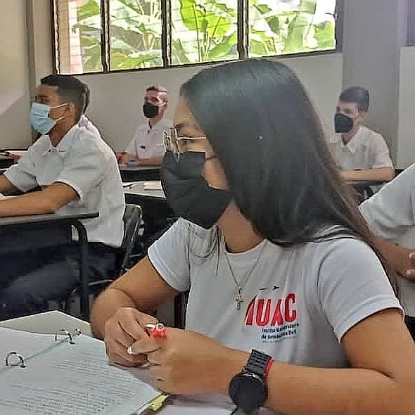 inac_ve's tweet photo. #10Ene Garantizando la excelencia educativa en materia de seguridad aeronáutica, el @IuacVenezuela inicia actividades académicas, con el compromiso de llevar la educación aeronáutica a todos los rincones del país y formar la generación de relevo de la aviación civil venezolana. https://t.co/jyVPdPPhs4