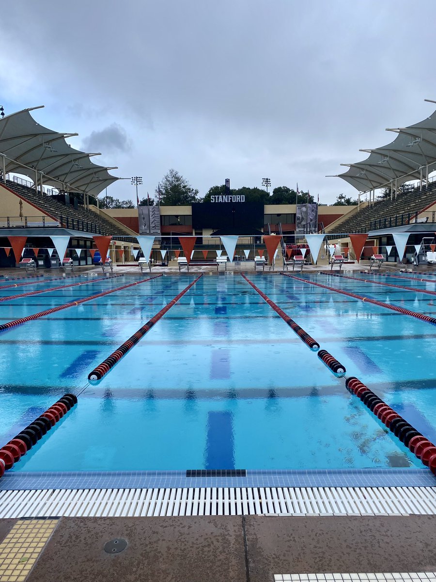 maxfennell's tweet photo. Coach was like, 1:10 or 1:15? Glad I said 1:15 because first 100s of the season on the -10. The only way to get faster is to swim faster. #mastersswimming #blackfit #protriathlete #triathlon https://t.co/oaNjBdBJ1S