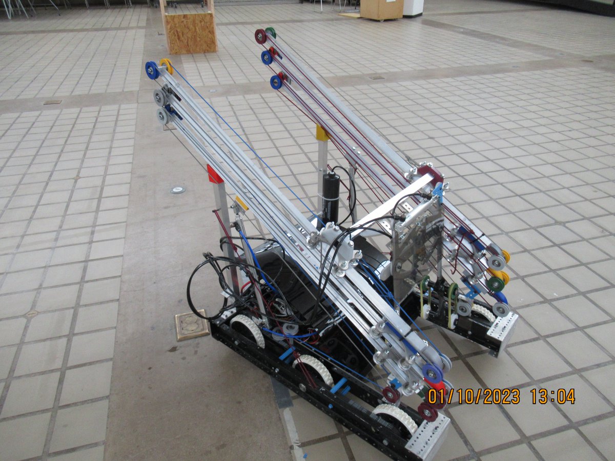 UMNRobotics's tweet image. Update from our #Robotin3days team! Our robot is complete! Stay tuned for our reveal and walkthrough videos coming to our youtube soon.
#CHARGEDUP #FIRSTENERGIZE #omgrobots