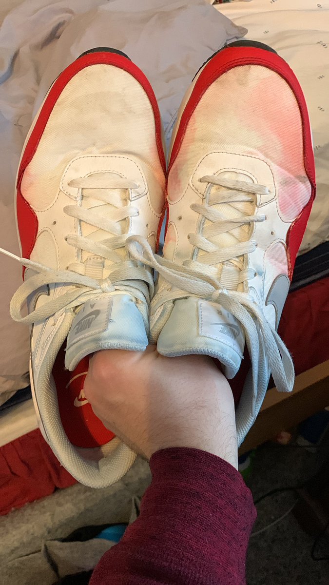 Jack71524017's tweet photo. @nikestore What would you recommend I do with these Airs? Had for about a month and they’re bleeding color like crazy. I’m all other aspects they’re great shoes! Would an exchange be possible? https://t.co/e2kAGL6Vr9