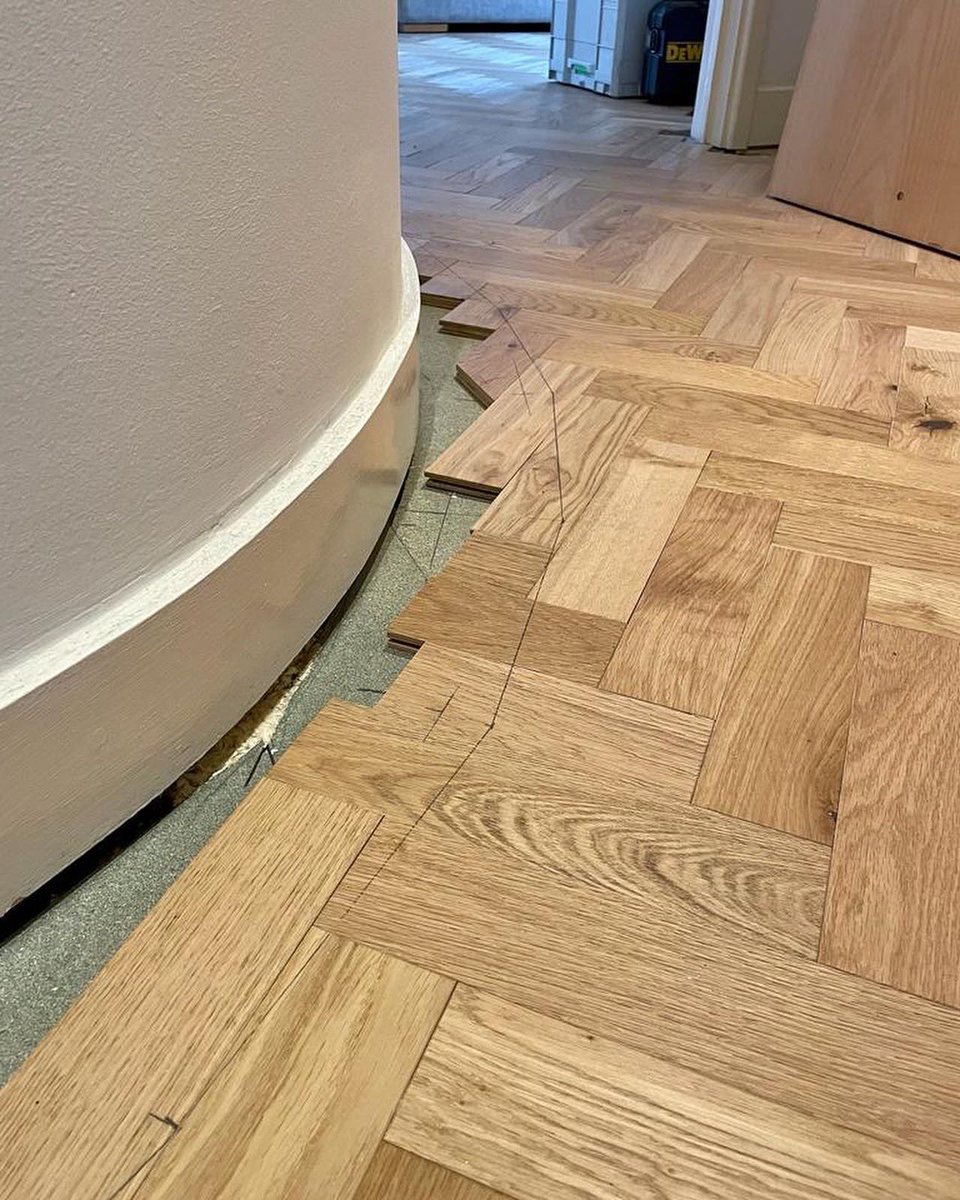 GreyspaceFloors's tweet photo. Curved boarder 🤩

Swipe for progress ➡️➡️ https://t.co/5kwN9lbdJY