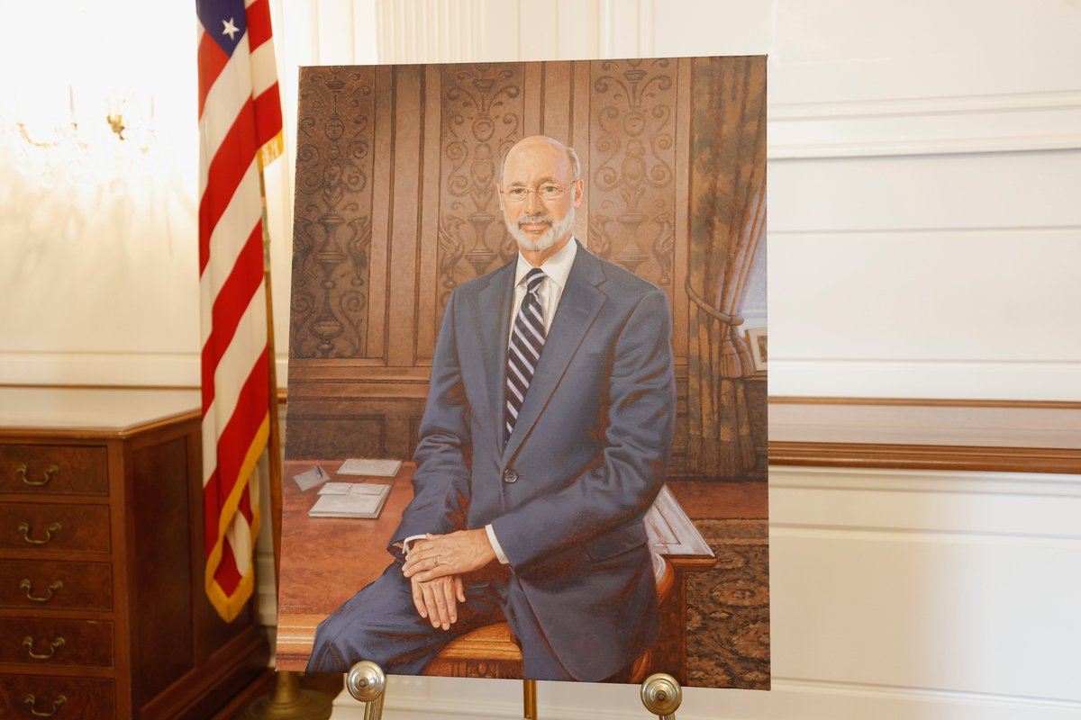 GovernorShapiro's tweet photo. I was at the Governor's Residence today to unveil my official portrait.

This incredible piece by Peter Schaumann will join the portraits of Pennsylvania's previous governors that line the walls of my office at the Capitol.

It's an honor to now be a part of that tradition. https://t.co/2KLGhw1Gbk