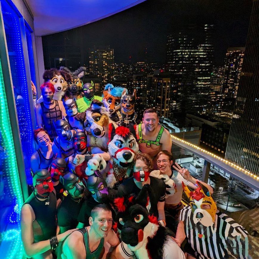 PupScorch's tweet photo. Had a 🔥FIRE🔥 time hosting pups and furs with @PupTrue at his place last weekend. Looking forward to next time! 🐾 

📸: @pup_sp4rky https://t.co/8jPMrBwykz