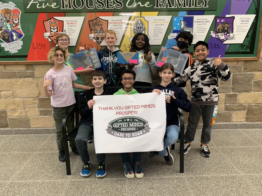 ElerbeEducation's tweet photo. I would like to thank Gifted Minds Prosper for always supporting our GT program! I know my students can't wait to get started with Vex Robotics! @GiftedMindsPros @GTProsperISD @StuberElem https://t.co/MZMxDsgPyO