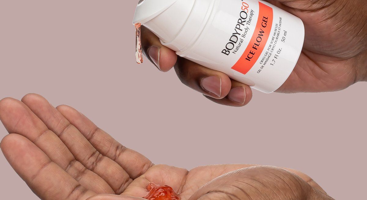 BODYPRO50's tweet photo. This @bodypro50 Cryo Gel reduces inflammation in hard worked muscles.
Formultated with Pure and natural essential oils and plant extracts: Menthol, Niaouli Oil, Eucalyptus Oil, Rosemary Oil, Witch Hazel Extract, Horse Chestnut Seed Extract, Ivy extract.. #massagegel #painrelief https://t.co/wafDzgOY1f