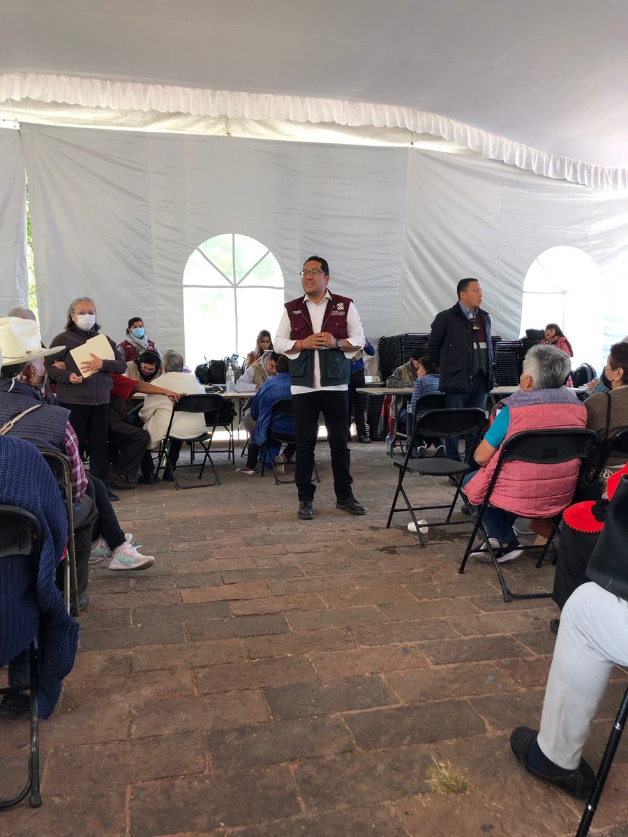 CDMX_PC_Coy's tweet photo. Hoy se realizó la Entrega de tarjetas de la Pensión para Personas Adultas Mayores en #ParqueCantera y #AlamedaSur. 💳🧓👵
Acciones directas que mejoran la calidad de vida, brinda independencia y autonomía a los beneficiarios.
El bienestar de Coyoacán se trabaja día con día 👏🏾♥️ https://t.co/DS9JzwChMz