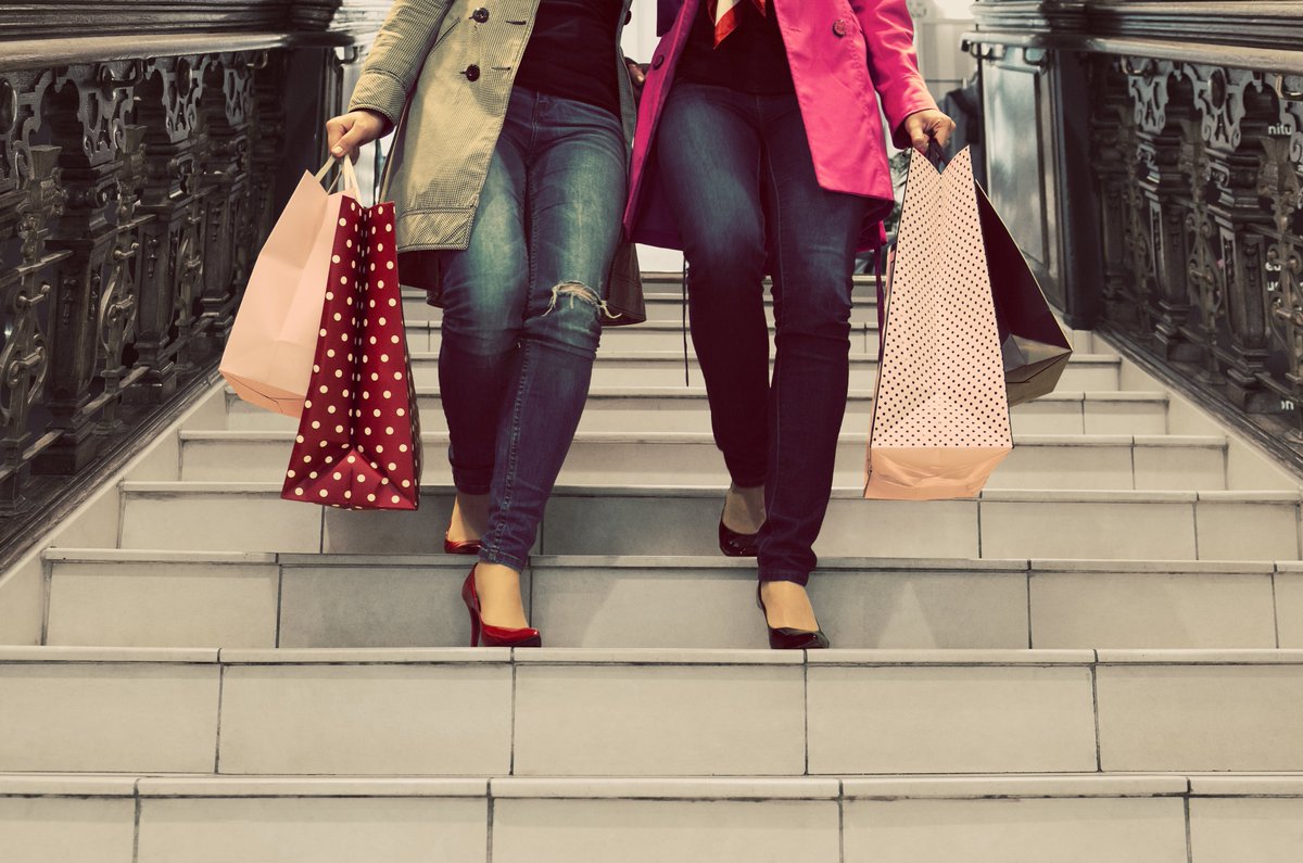 BethBroderick's tweet photo. ππ¨π§π ππ’π―π ππ‘π ππ’π¬πππ« ππ‘π¨π©
βSometimes we just toddle along taking in the new styles on display and checking out new places in town. Other times there is a mission to be accomplishedβ¦β
https://t.co/n3ZFupJObe
#sisters #shopping #writers #newsubstack https://t.co/xkkuJEiANG