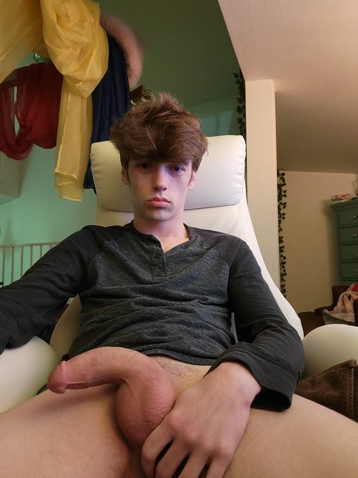 hey :) https://t.co/GgbG0cVGxi