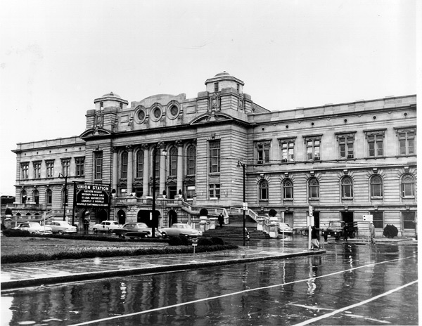 the_transit_guy's tweet photo. We used to be a country. A proper country. (Memphis Union Station) https://t.co/pn9vCFk0i4