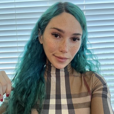 TW Pornstars - Eevee Bee & Ginger Wilde. Pictures and videos from