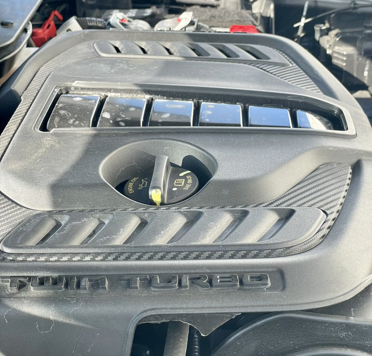 Car_Guy_Tom's tweet photo. My first crack at the new Jeep Hurricane inline 6. Very smooth. 420 horsepower here, 510 in higher trims. #Jeep #hurricaneengine https://t.co/yGUyZVWVrg