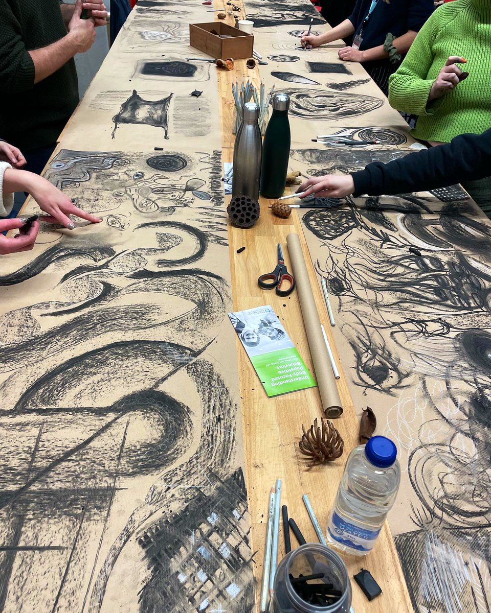 LizAtkin's tweet photo. Gave a lecture for the #LivedExperience module of MASc Creative Health @MascUcl today. These are some responses from a drawing activity with charcoal to illustrate creative, tactile & sensory refocus for #bodyfocusedrepetitivebehaviours. Thank you for having me
#skinpicking https://t.co/ebXy4oPVPO