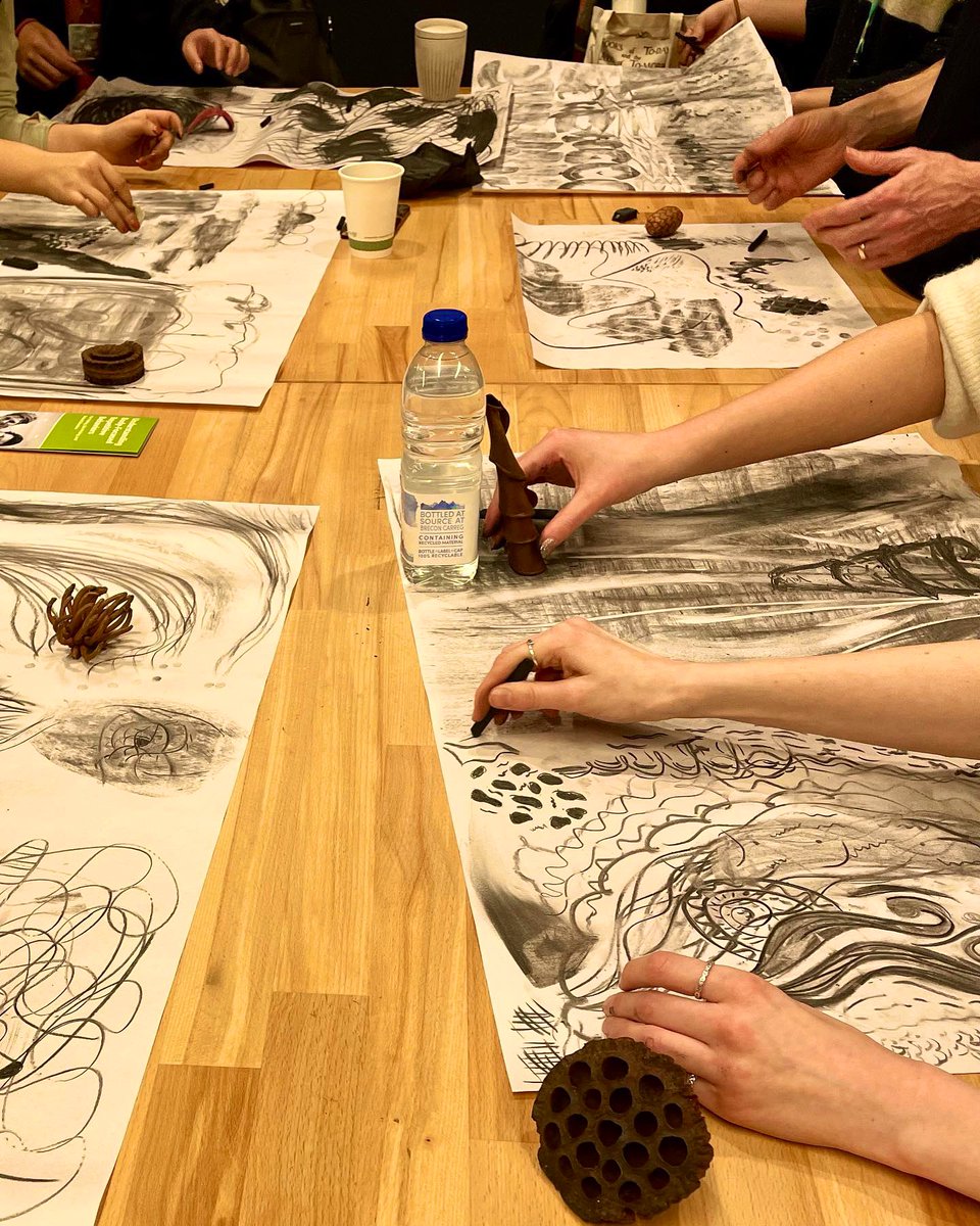 LizAtkin's tweet photo. Gave a lecture for the #LivedExperience module of MASc Creative Health @MascUcl today. These are some responses from a drawing activity with charcoal to illustrate creative, tactile & sensory refocus for #bodyfocusedrepetitivebehaviours. Thank you for having me
#skinpicking https://t.co/ebXy4oPVPO