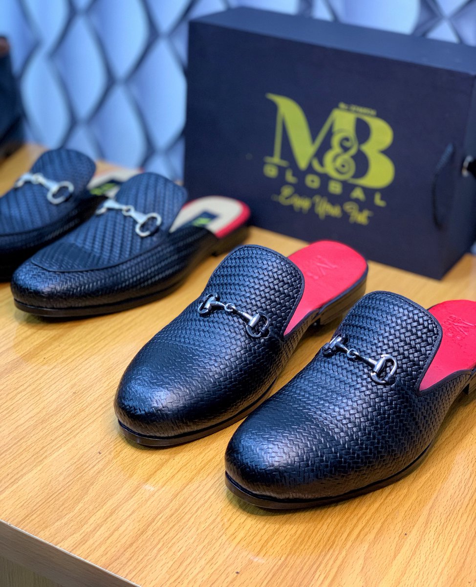 Muize | 👞🤝 tweet media
