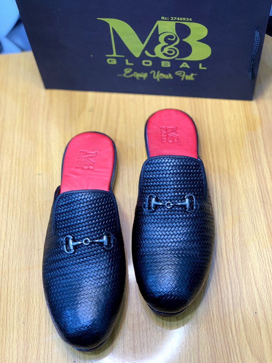 Muize | 👞🤝 tweet media