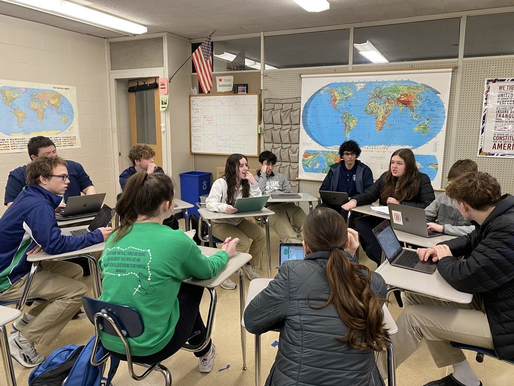 Mr. Rudolph's U.S. History course had a debate this morning: Federalists vs. Democratic-Republicans! The students did a great job discussing and debating the foundational ideas of our democracy! #ProudToBePND