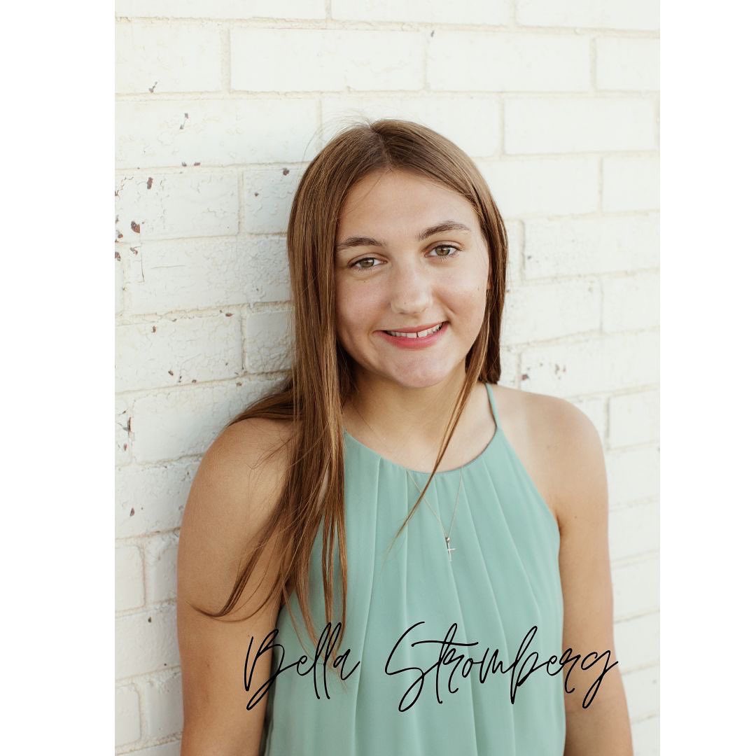 lhs_spiritsquad's tweet photo. Meet freshman dancer Bella!!!

What are your goals for this season? to improve on my splits and become closer to the girls on the team
Favorite memory so far? UDA camp!
Favorite color? Pink! 
We love having Bella on our dance team! https://t.co/4Ho8rGfDcc