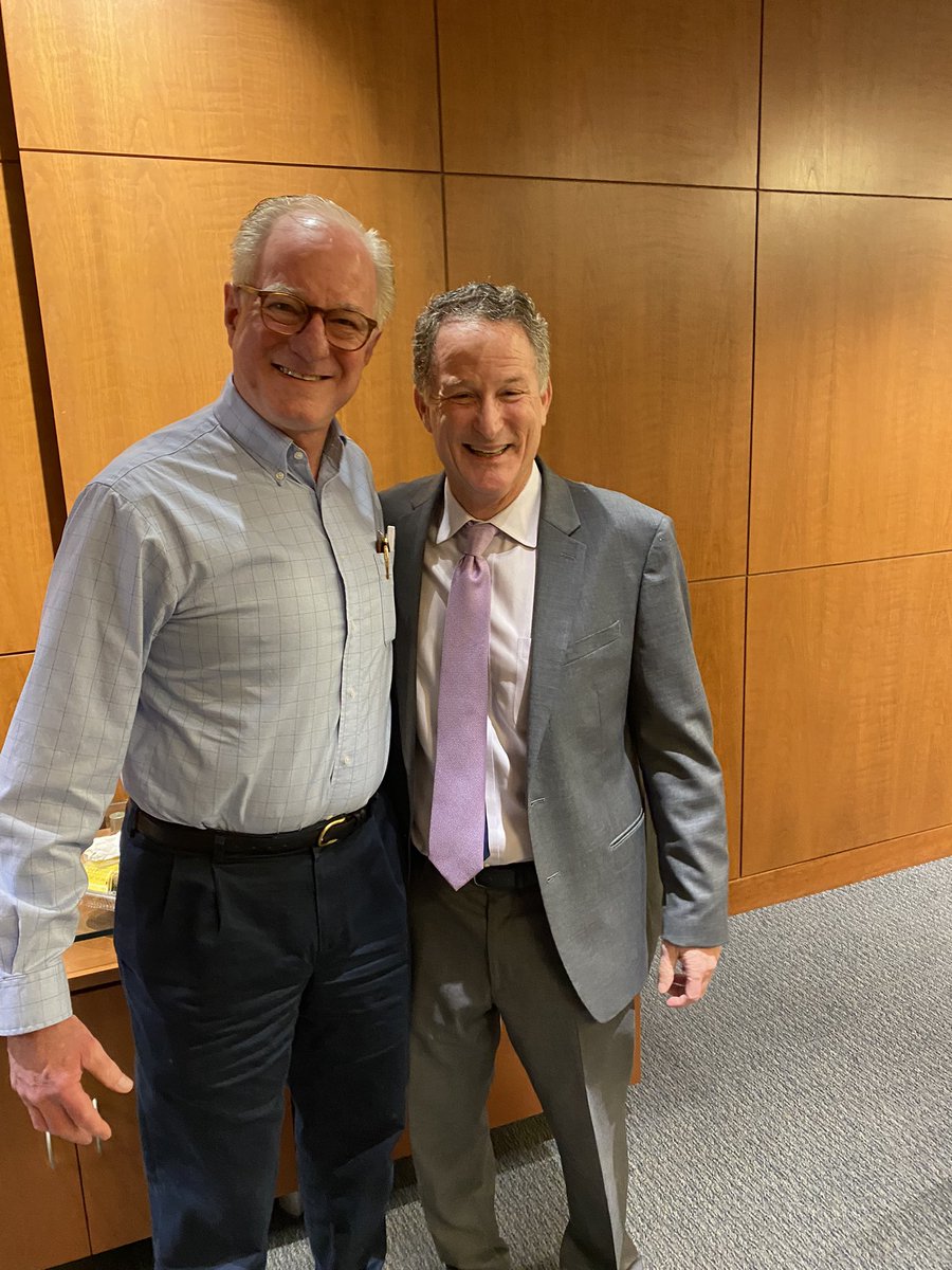 Congratulations to James de Lemos our new chief @utswheart! With a heartfelt passing of the baton from the incomparable @josephahill. All smiles today in Dallas.