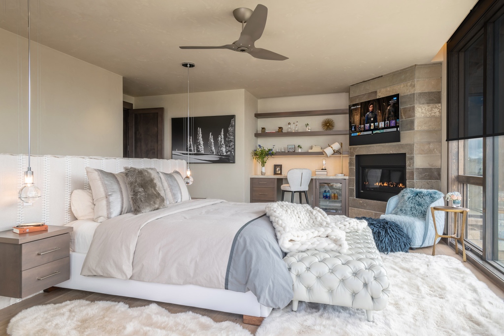 Go from relaxation to hibernation with the touch of a button as the shades come down, TV turns on, and you kick your feet up.
We feel cozy and content just looking at this beautiful bedroom – thanks to our partners for being such a great team. 
 
#Bedroom #Automation #Relax