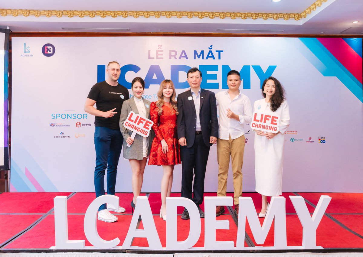 JulieCao92's tweet photo. Congratulations on the successful launch of Lcademy - A place to train and provide Professional Blockchain Human Resources - Prestige. Trained and provided many Human Resources - Kols Blockchain working in Vietnam and abroad. #SuiGlobal #web3lab #JulieCao https://t.co/FROIk3lV4S