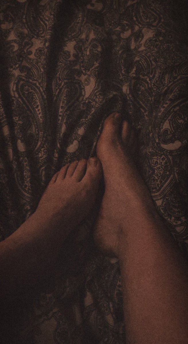 xLIVExSOULx14's tweet image. Gute nacht 🔥 #Fußcontent #Füße