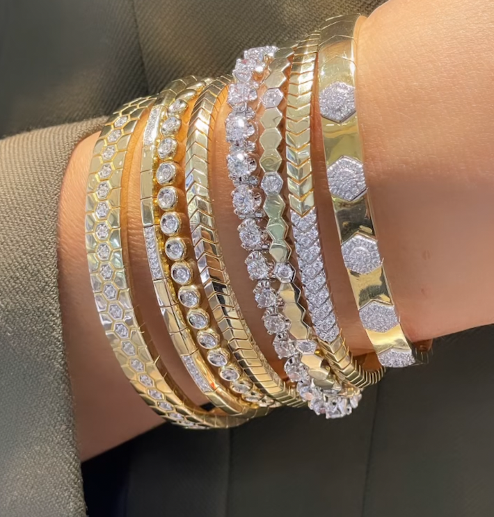 GabrielCoNY's tweet photo. Create your own arm party. The more the merrier!

https://t.co/FtpzRcqTD0

#finejewelry #everydayjewelry #goldjewelry #diamondjewelry #stylemepretty #armparty https://t.co/W7OAzBXmZO
