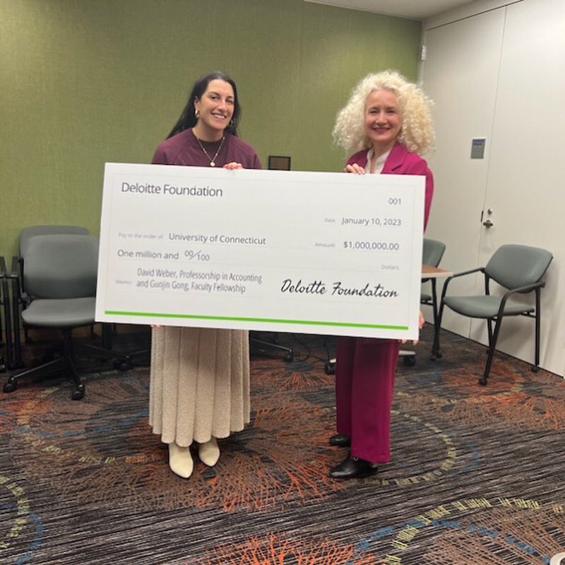 It was lovely gathering w/ <a href="/UConnBusiness/">UConn Business</a> alums to celebrate Deloitte's support for the Professorship &amp; Fellowship in the Accounting Department. It's because of your philanthropic support &amp; dedicated alumni that we're able to help mentor &amp; enrich the experience for our students.