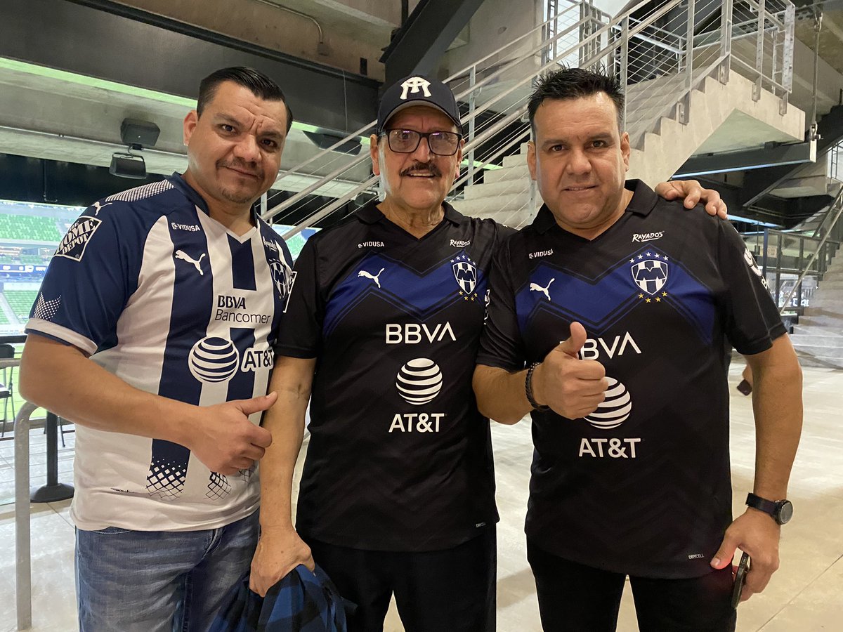 javialonsordz's tweet photo. La Rayadiza presente en Austin, Texas para el duelo de #EquiposCodere 

@postamx / @CodereMX https://t.co/rm46cMzJsr