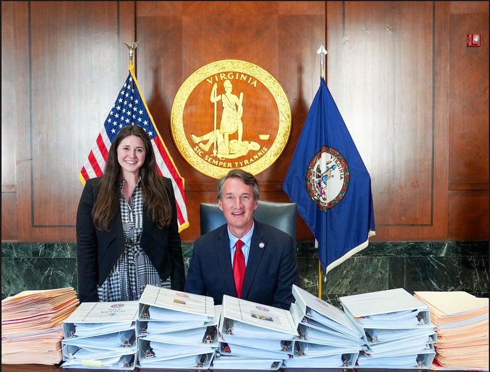 pence_va's tweet photo. Since Session starts tomorrow, I guess it’s timely to post pics from last Session and Bill Review 😅📖🤓 https://t.co/hMWiHsTb52