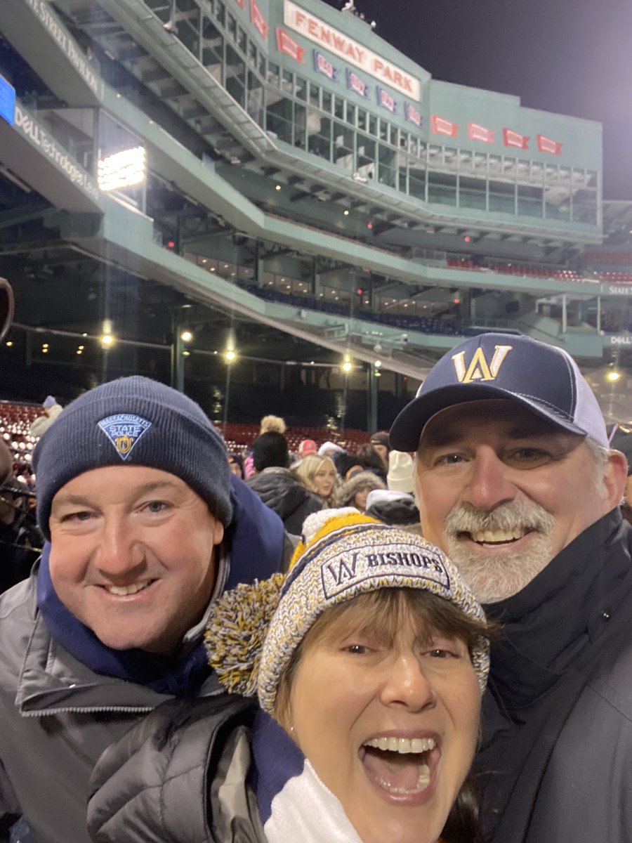 Great game! Great win!
#GoBishops
#RollBills 
#FrozenFenway