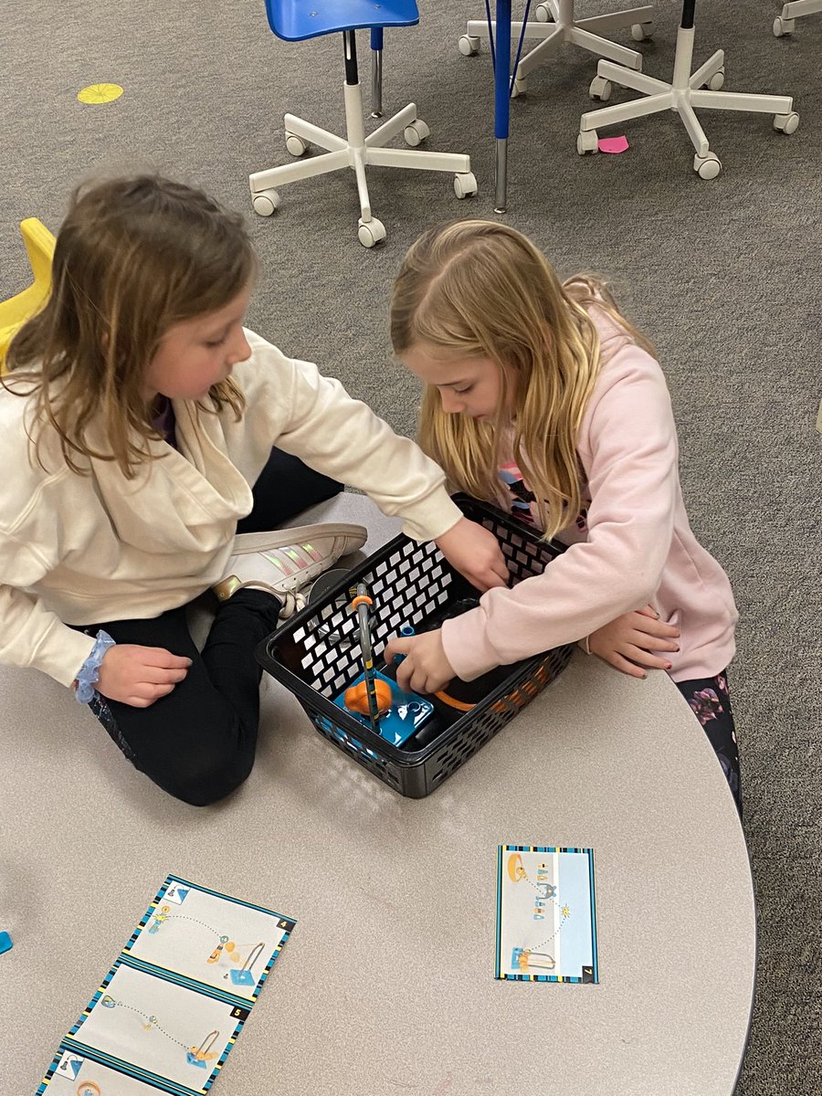 Catherine Farny tweet media