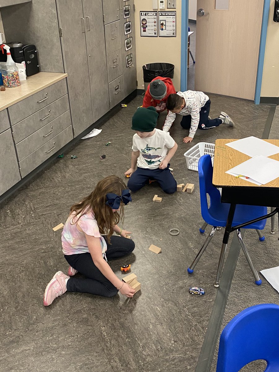 Catherine Farny tweet media