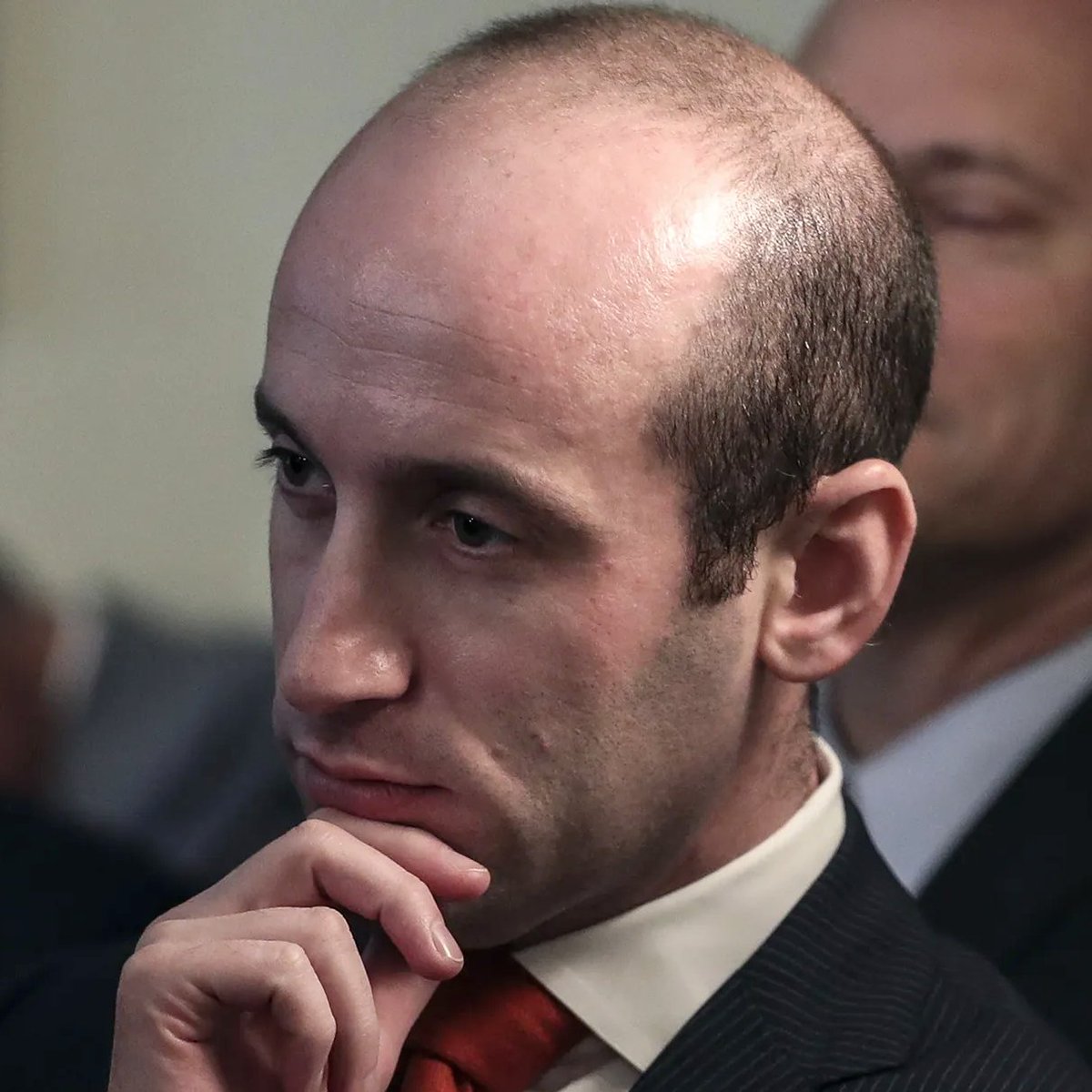 notcapnamerica's tweet photo. Stephen Miller, 37              Hakeem Jeffries, 52 https://t.co/Y1uUkwRl7C