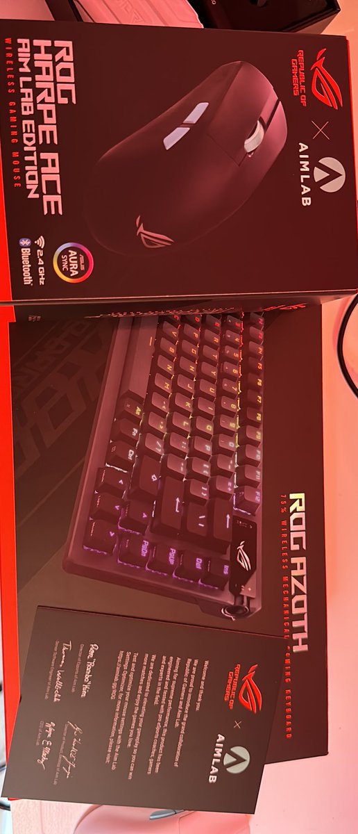 Reviews soon. Also, what a pleasure to open the mouse to a signature of <a href="/RonRamboKim/">Rambo</a> - from playing against him in CS to this - what a full circle. Keep up the great work.