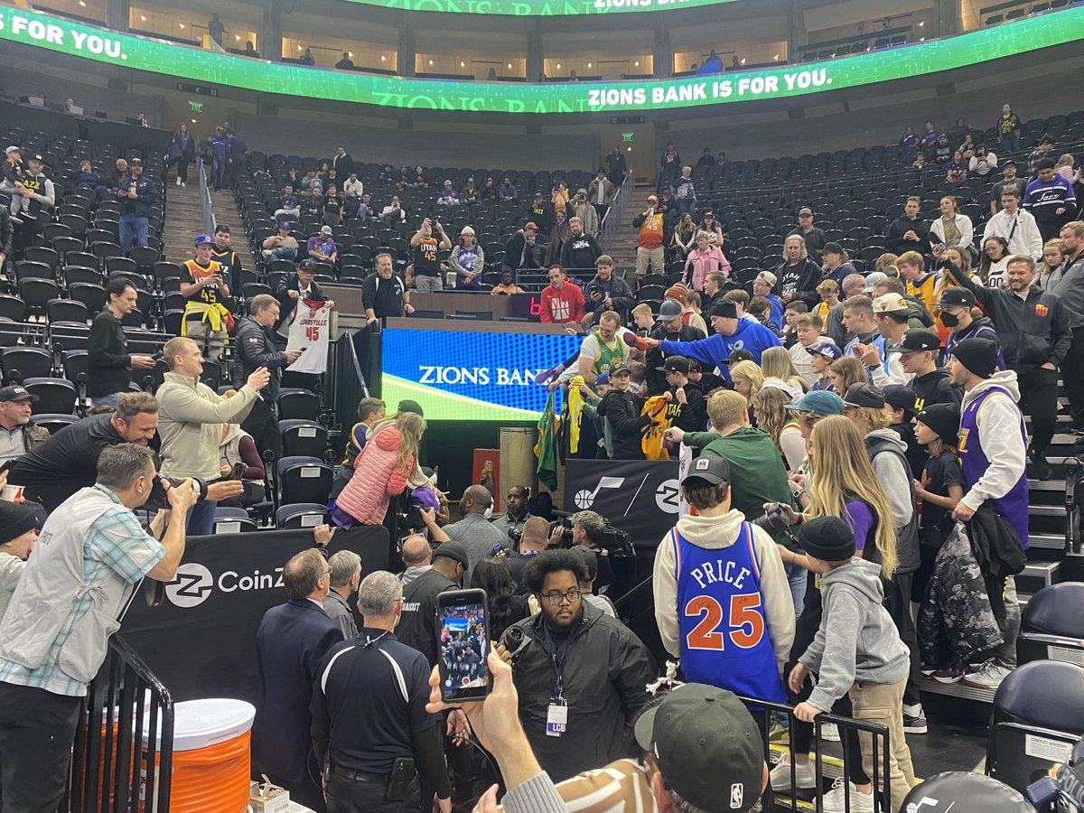 https://pbs.twimg.com/media/FmJ3b1_aUAExEp-.jpg Cavaliers vs. Jazz: Play-by-play, highlights and reactions