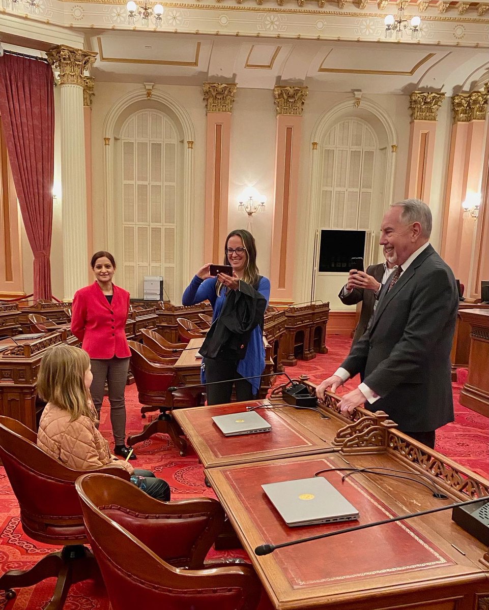 GeneralRoth's tweet photo. I had the privilege today to welcome my friends, the O’Farrell family, to the Capitol. Damien &amp; Jennifer are directors at the @ParkviewLegacy &amp; @BBBSIE respectively &amp; are invaluable advocates in #SD31. https://t.co/SPTqDs5pyU