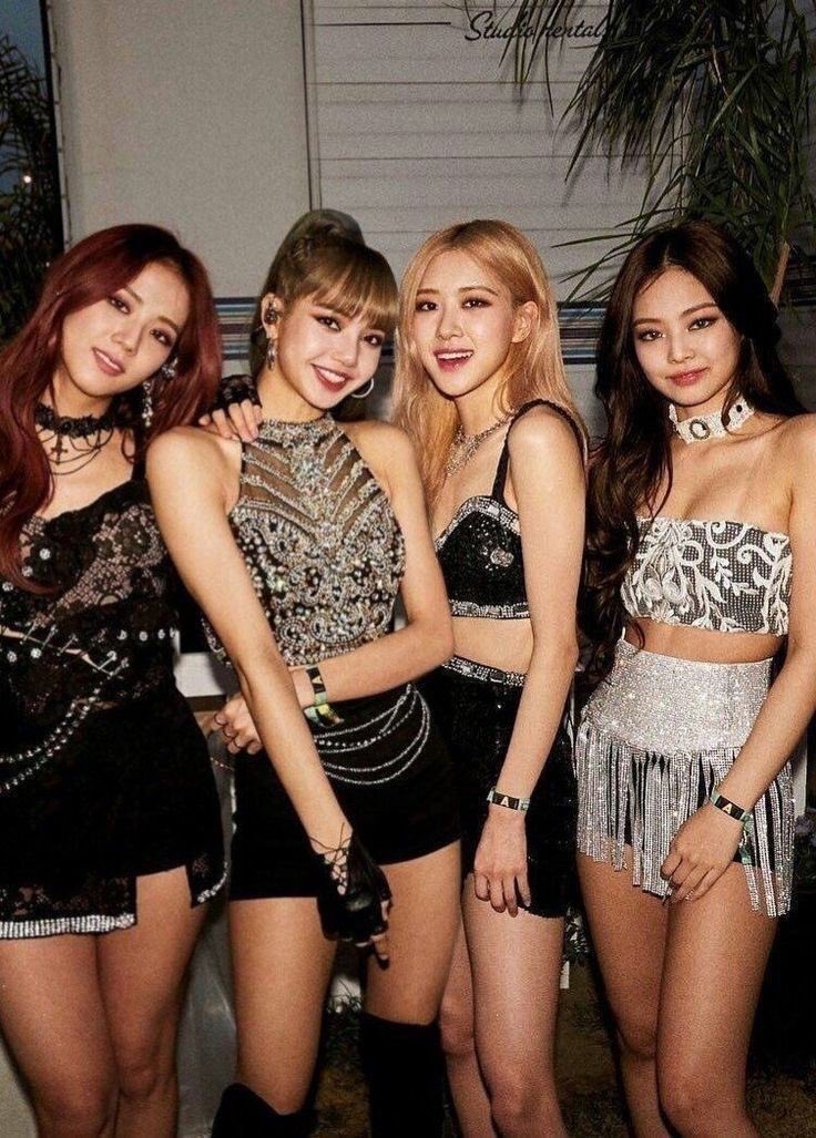 ELLEThailand tweet picture