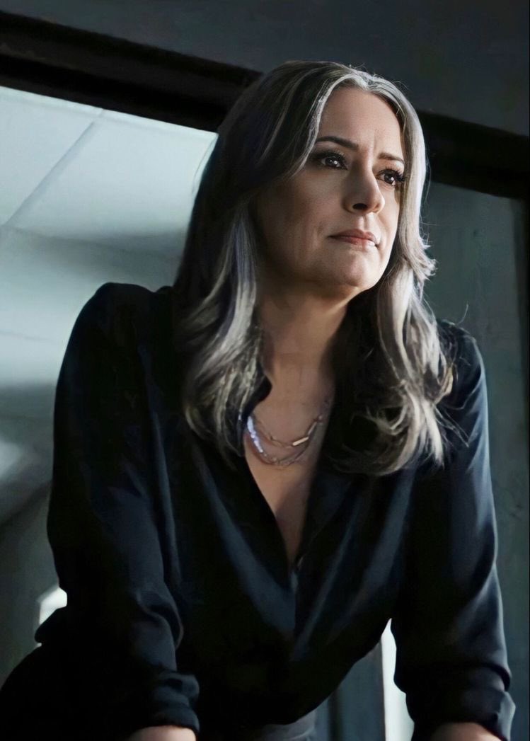 elle raised by paget brewster on Twitter "emily prentiss really