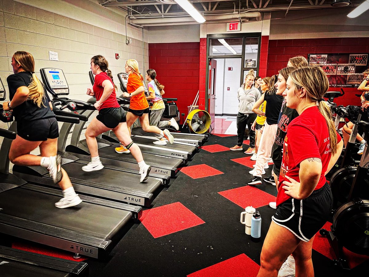 5:30am open gym ✅ working hard in class all day to finish the semester strong ✅ showing up for a tough day of lifting and conditioning after school ✅. Was it a long day yes. Was it worth it…oh so worth it! These players have accepted the challenge. #AimHigher