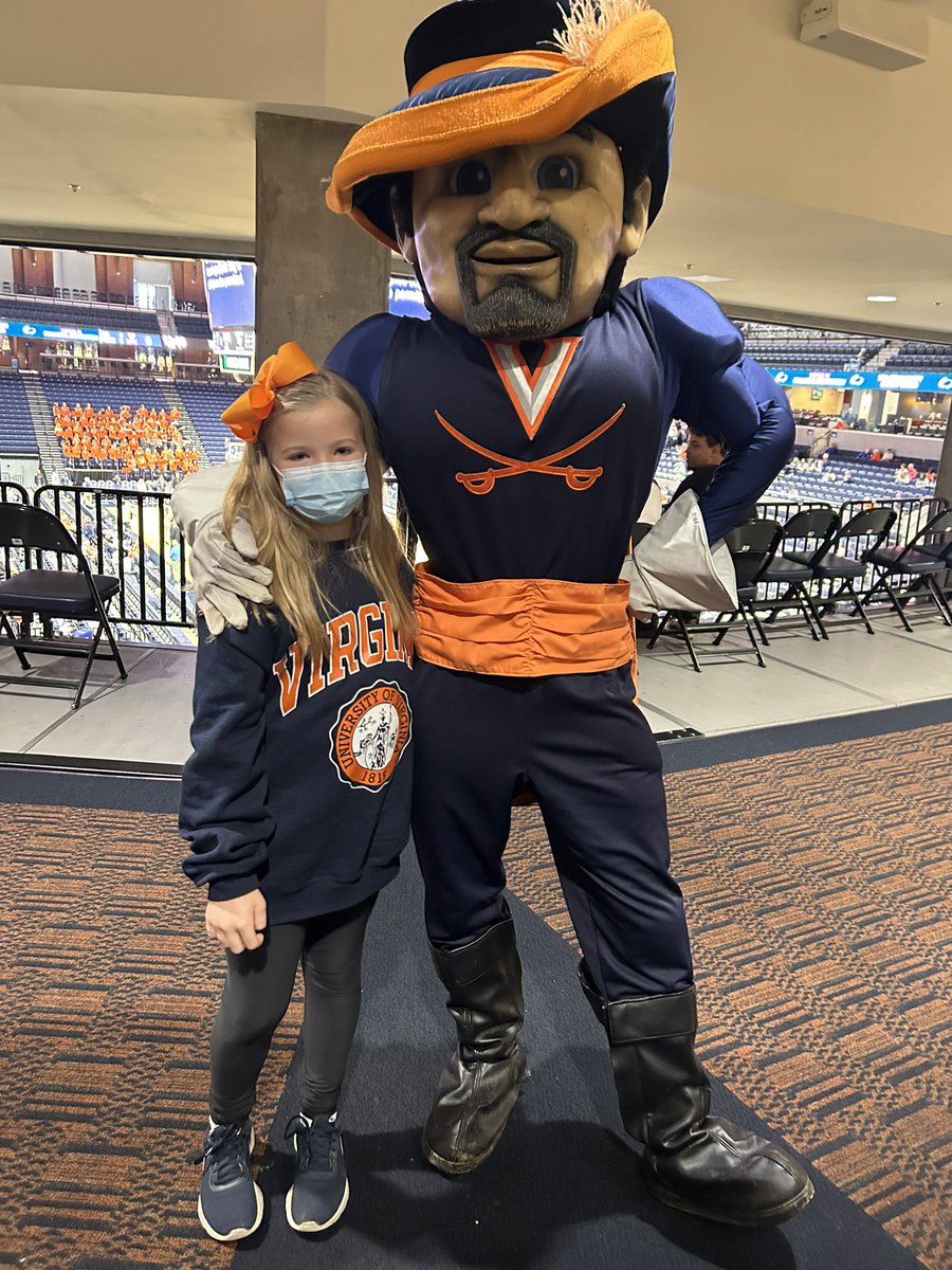 Who loves the Hoos?! We do!! 🧡💙
#GoHoos