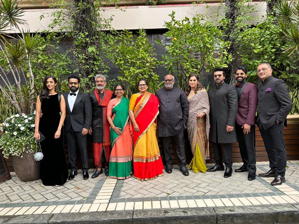 RT @tarak9999: Headed to the Golden Globes with my #RRR family... https://t.co/xZBekRmd8H