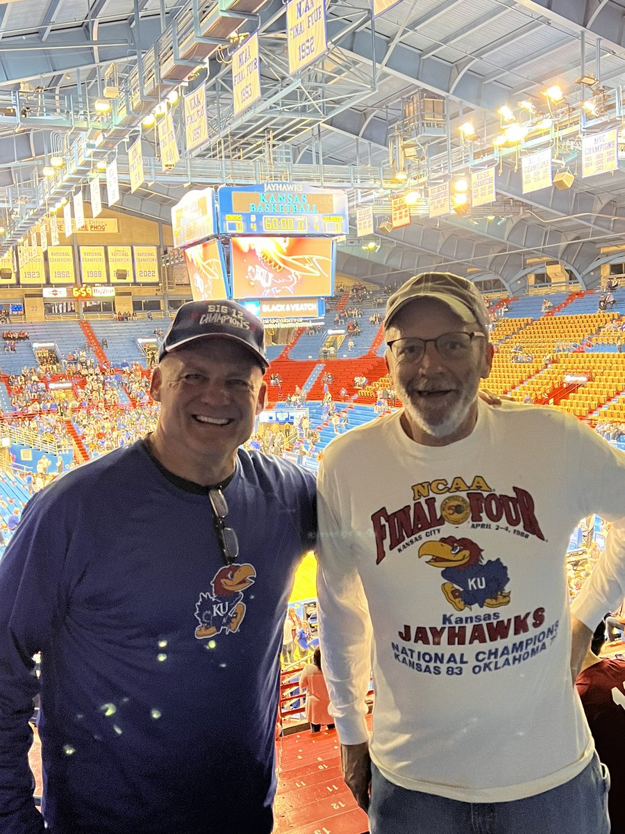 RockChalkJ's tweet photo. #letsgojayhawks #kufanpix ๐๐ฅฐโค๏ธ#suitersinthefieldhouse https://t.co/5jHwat5p9t